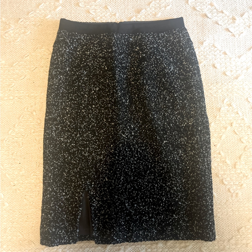 Rebecca Taylor tweed pencil skirt with slit. Size 2. Only worn a couple times